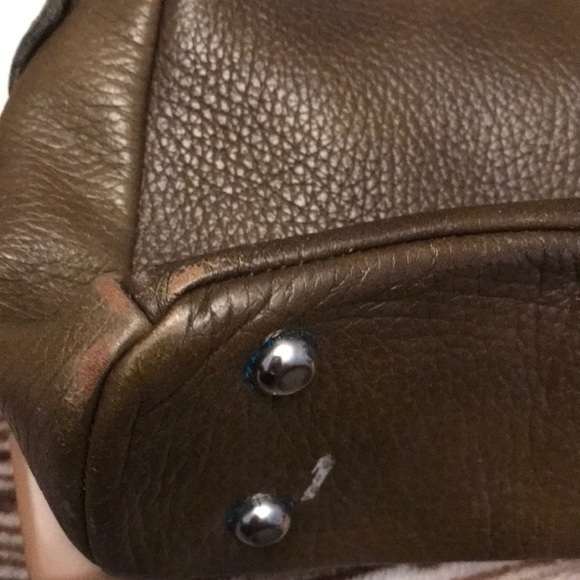 Vintage olive green pebble leather purse - Picture 5 of 13